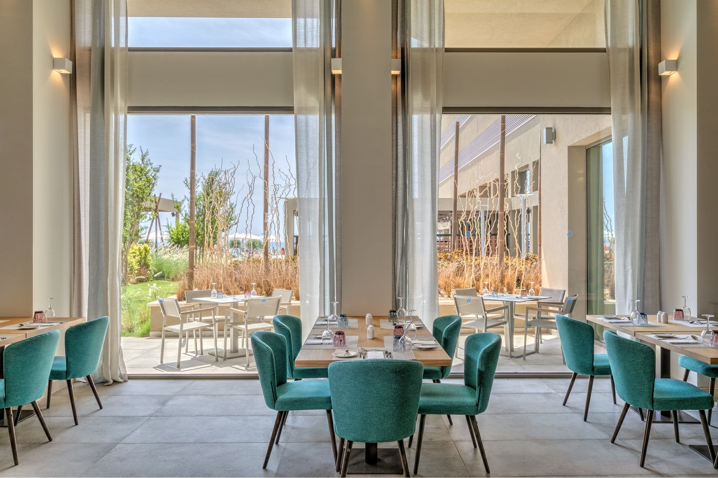 Amada Colossos Resort