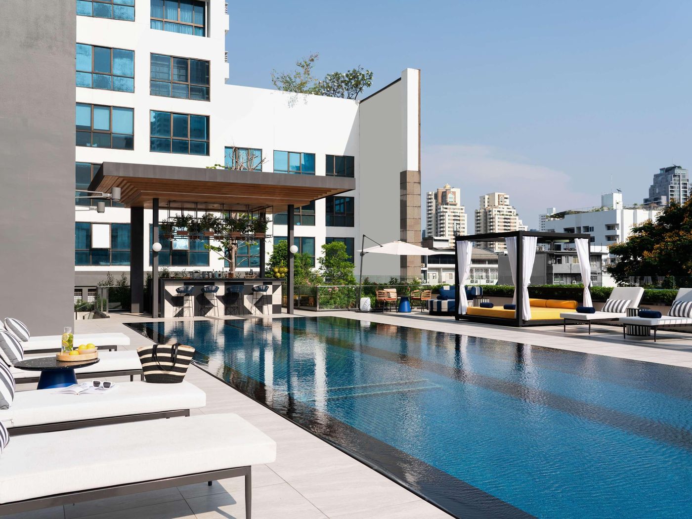 Tribe-Living-Bangkok-Sukhumvit-39-Pool-55