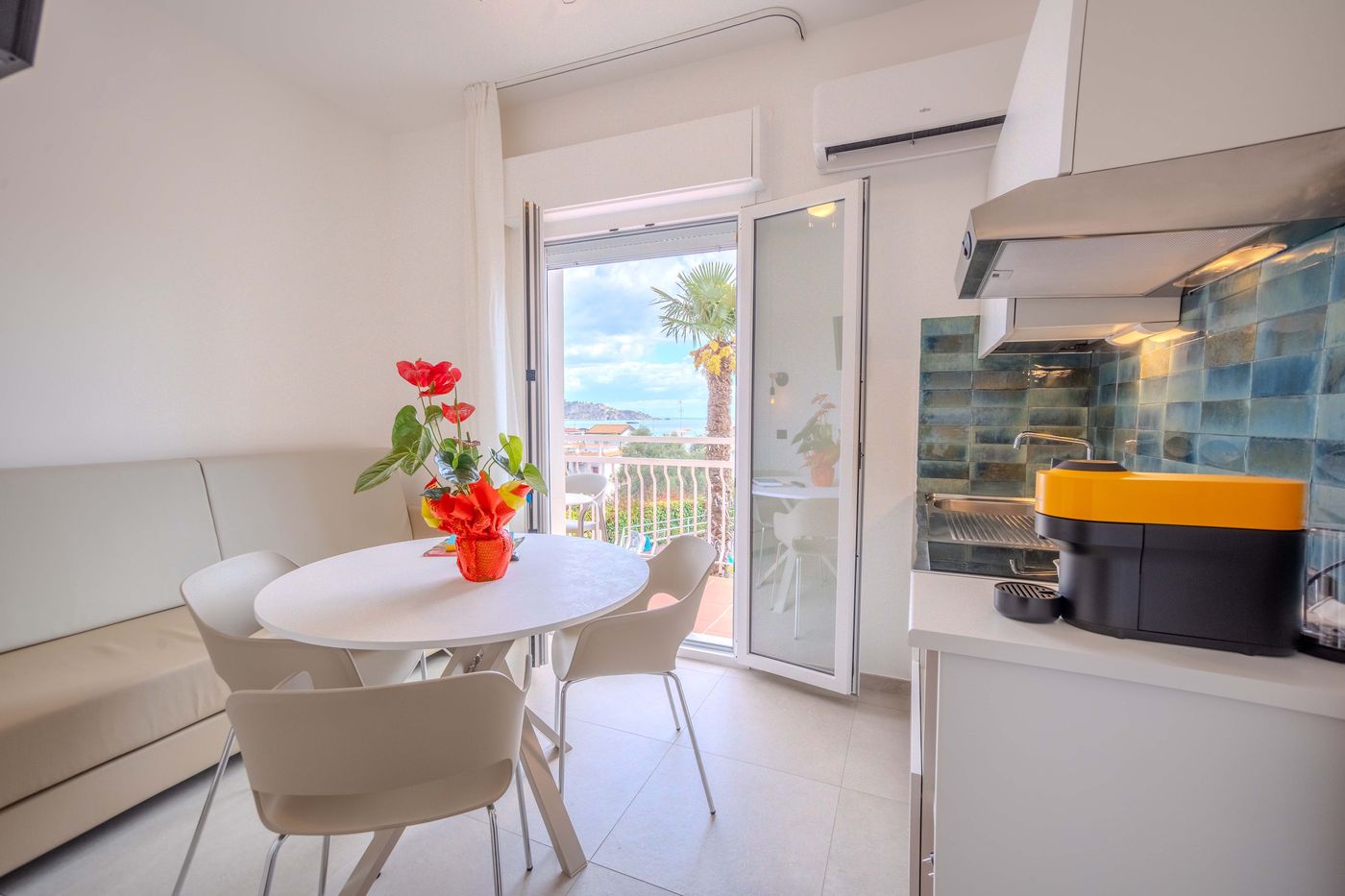 Residence-Villa-Giardini-Room-54