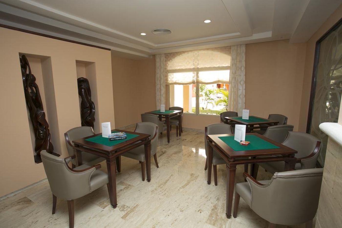 Majestic Colonial Club