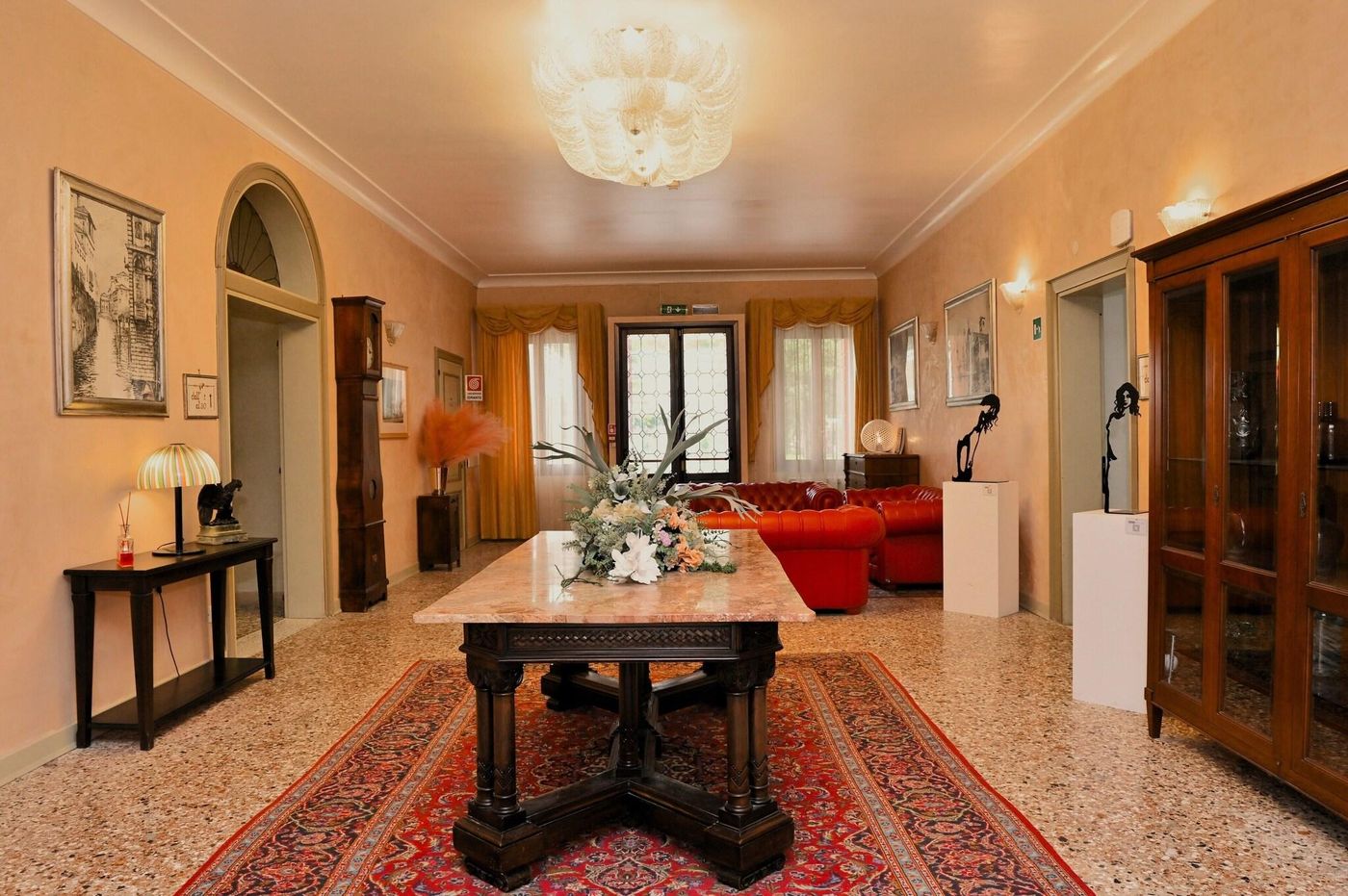 Villa-Patriarca-Lobby-6