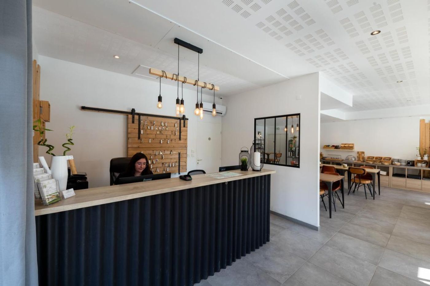 Garden & City Lyon -Lissieu - France - LISSIEU - Lobby - 10