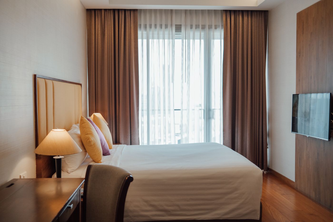 Column-Bangkok-Room-52