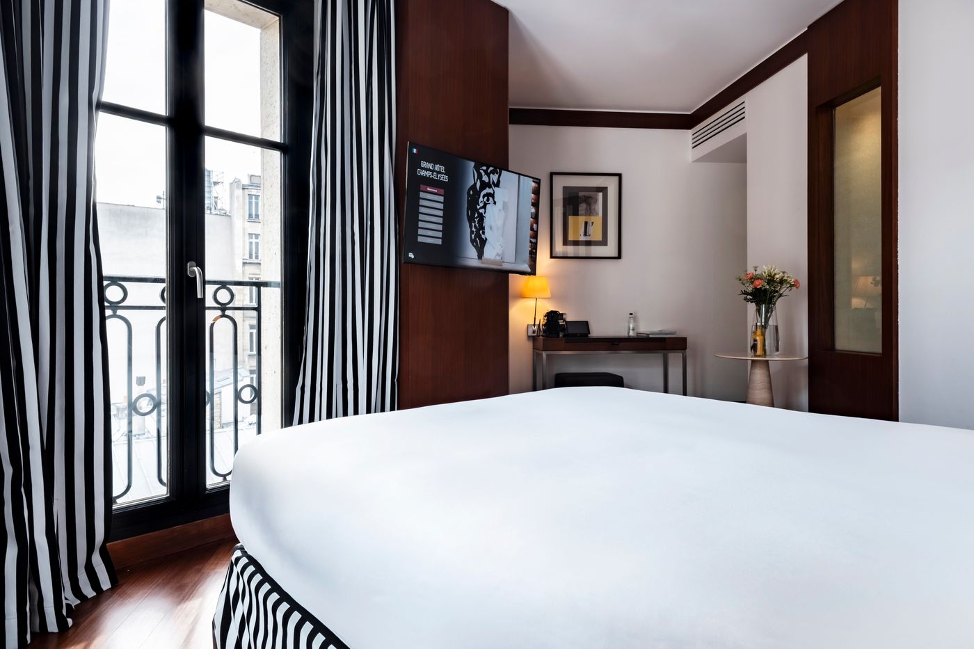 Grand-Hotel-Champs-Elysees-Room-13