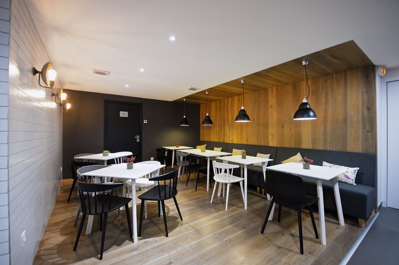 Staycity Aparthotel Marseille Centre Vieux Port-France-Marseille-Restaurant-2