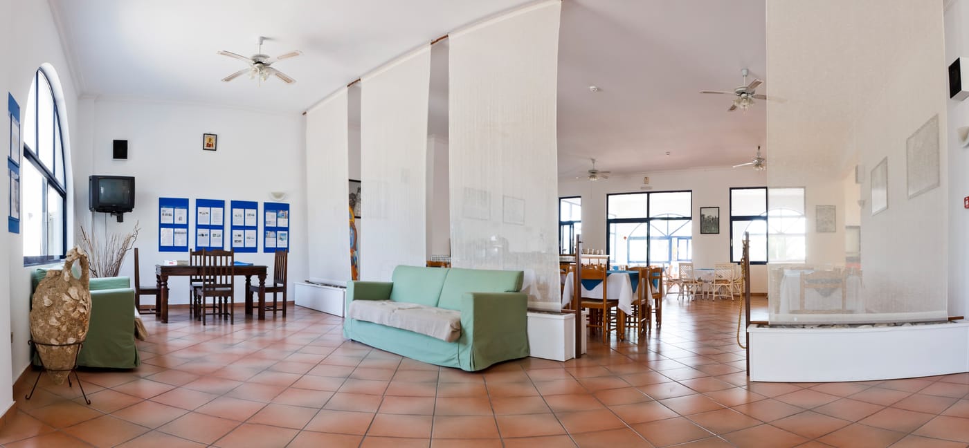 Saint-Nicholas-Lobby-13