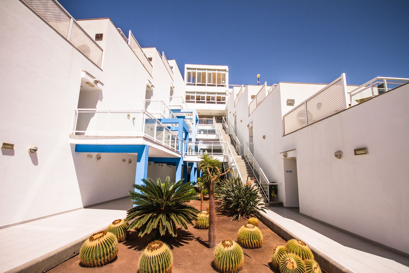 Servatur Sunsuite Royal