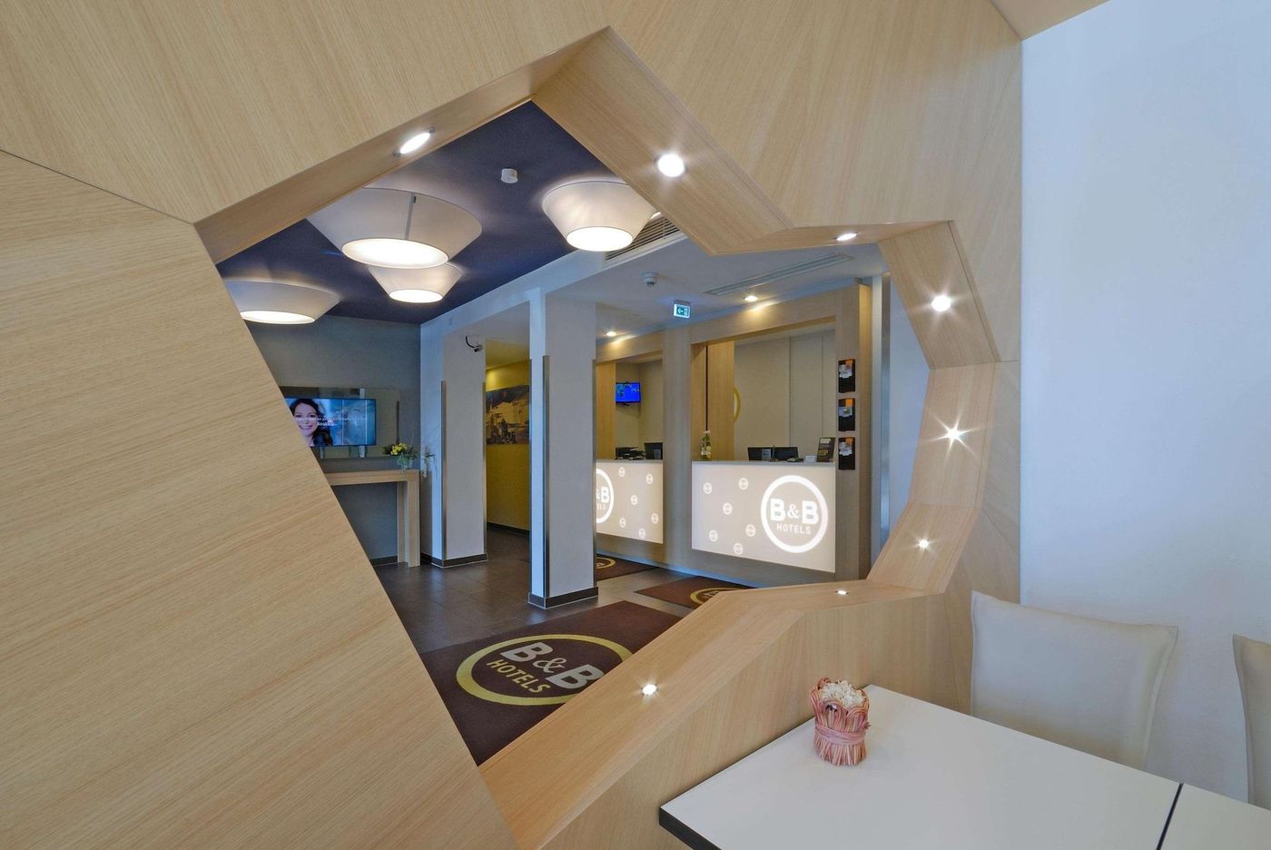 B&B Hotel Frankfurt City-Ost - Germany - Frankfurt am Main - Sports and Entertainment - 1