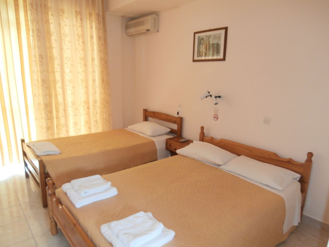 River-Studios-and-Apartments-Room-15