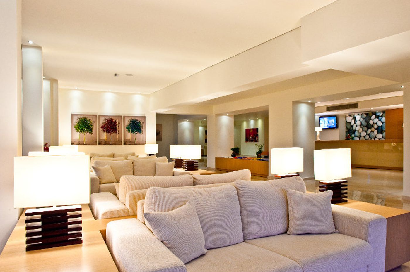 Lindos-White-Hotel---Suites-Lobby-62