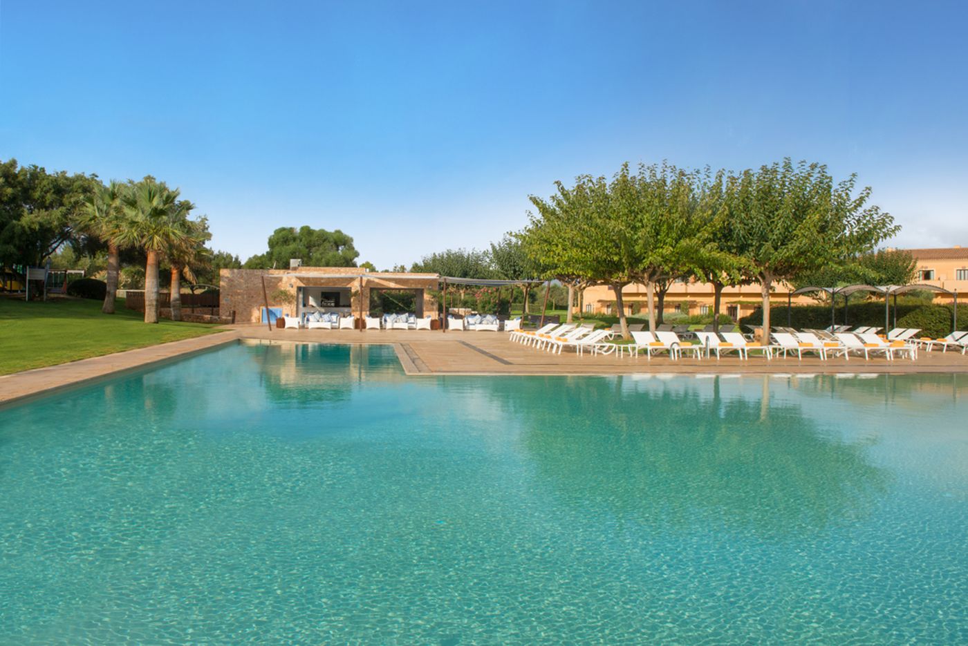 Be Live Collection Son Antem