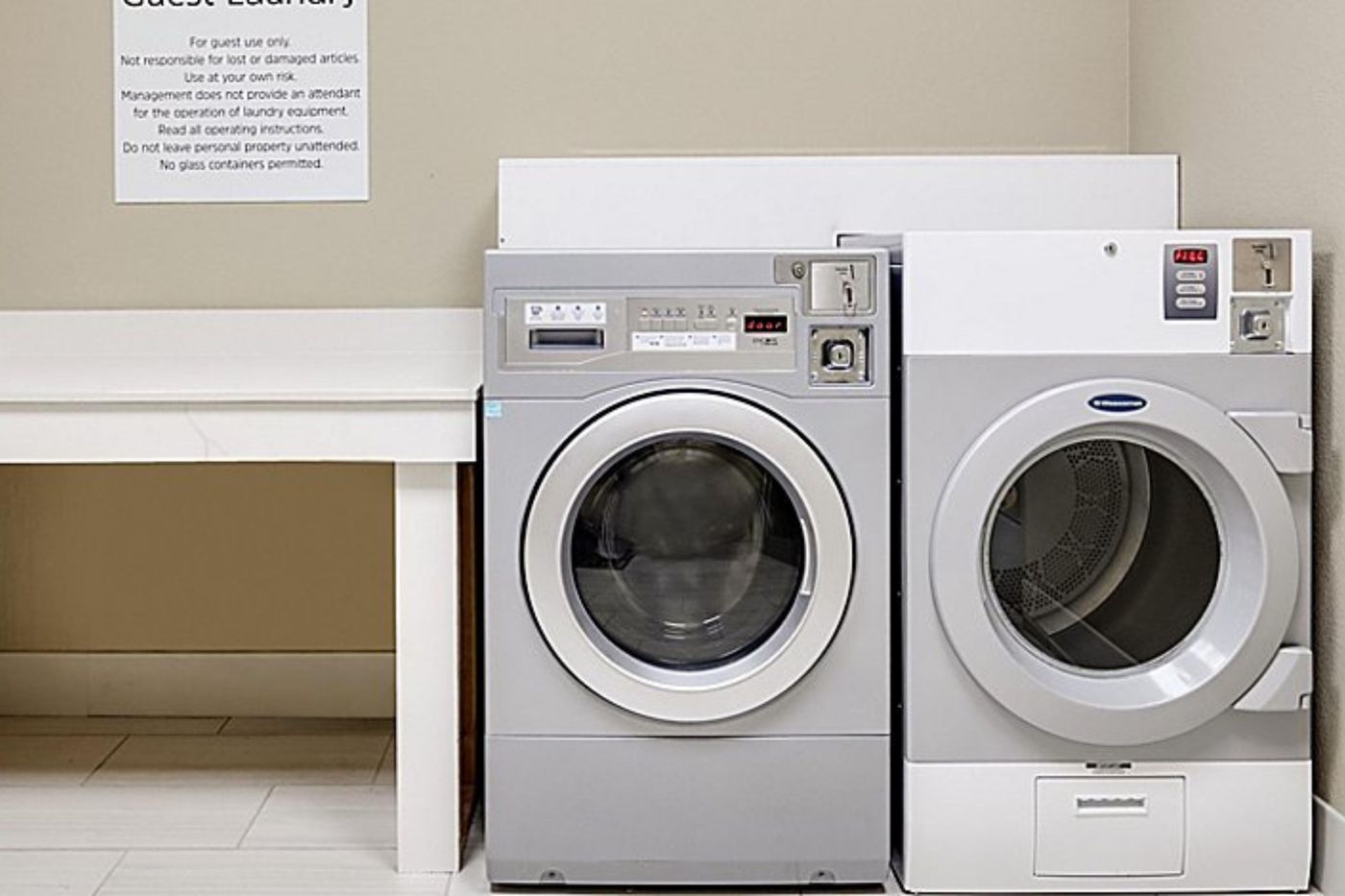 Holiday Inn Express & Suites Nashville Metrocenter-United States-Nashville-General view-3