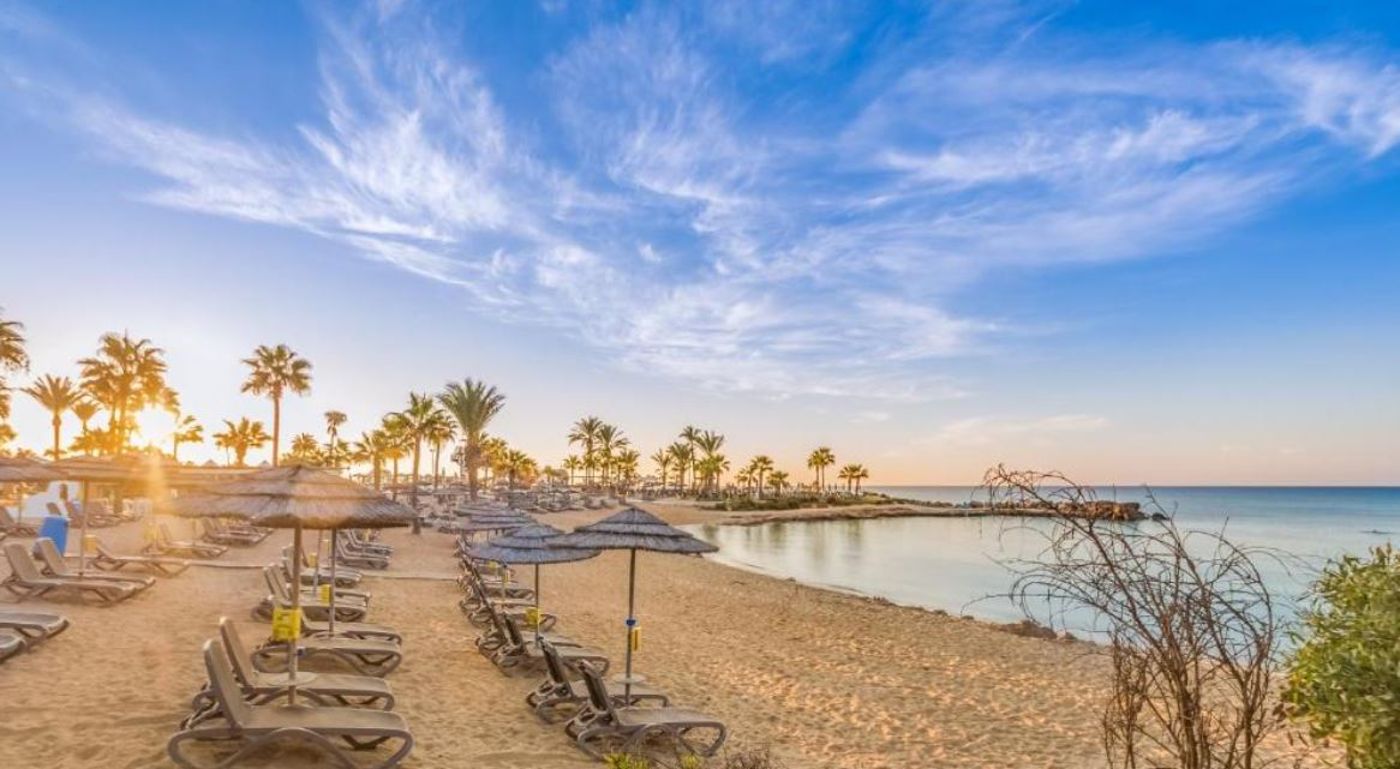 Adams-Beach-Hotel-Beach-89