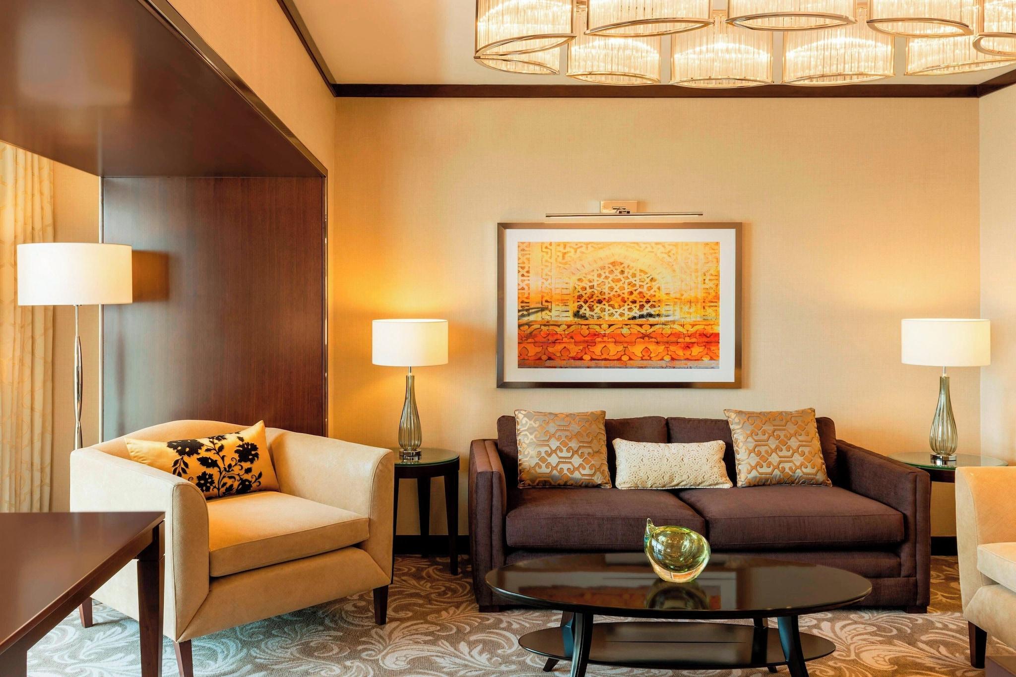 Sheraton-Dubai-Creek-Hotel-and-Towers-Room-68