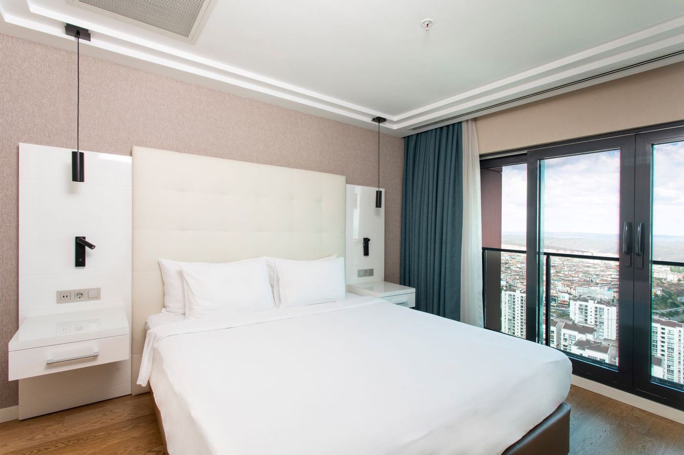 Radisson-Residences-Avrupa-Tem-Istanbul-Room-15