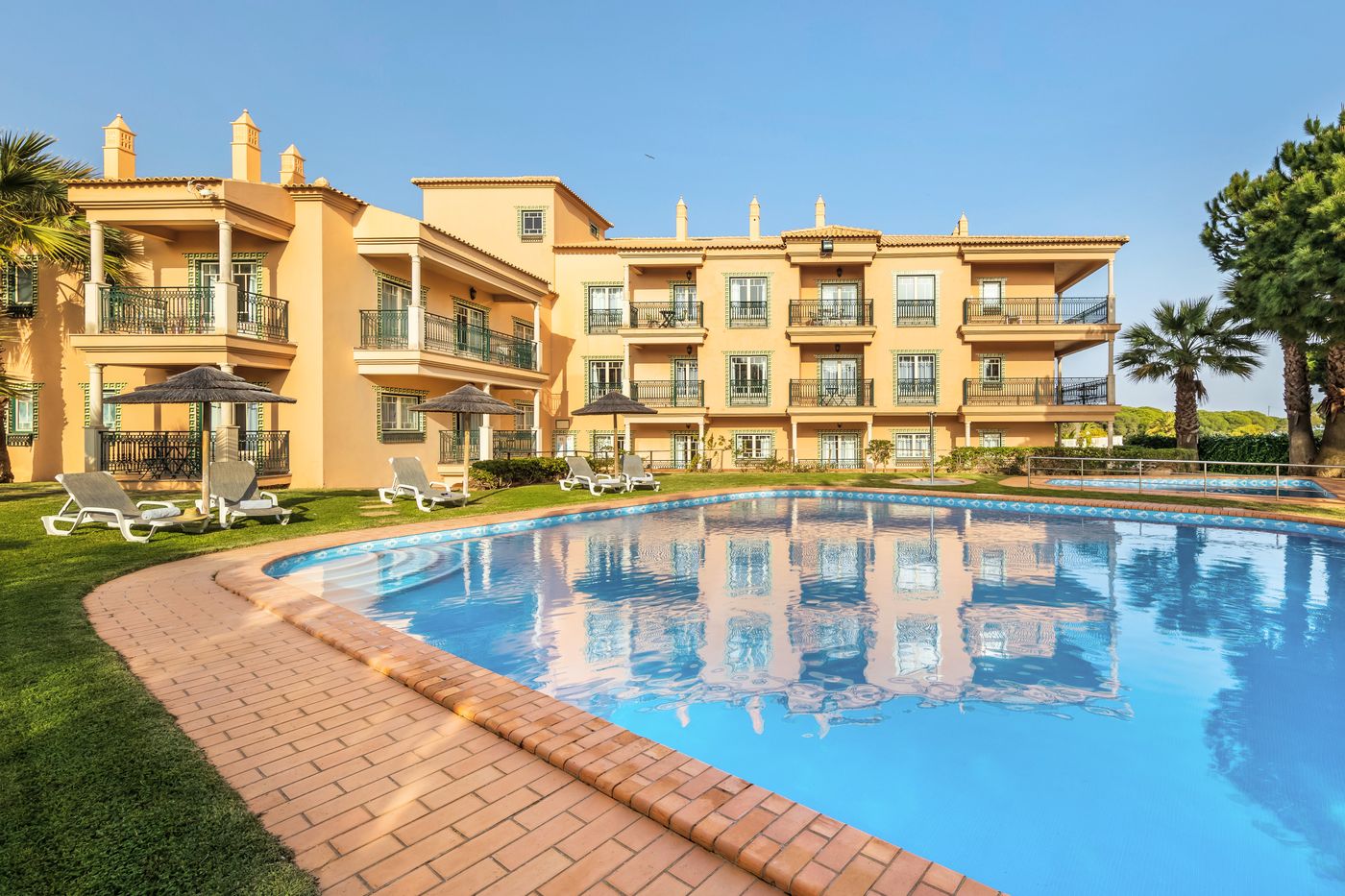 Quinta-Pedra-Dos-Bicos-Pool-1