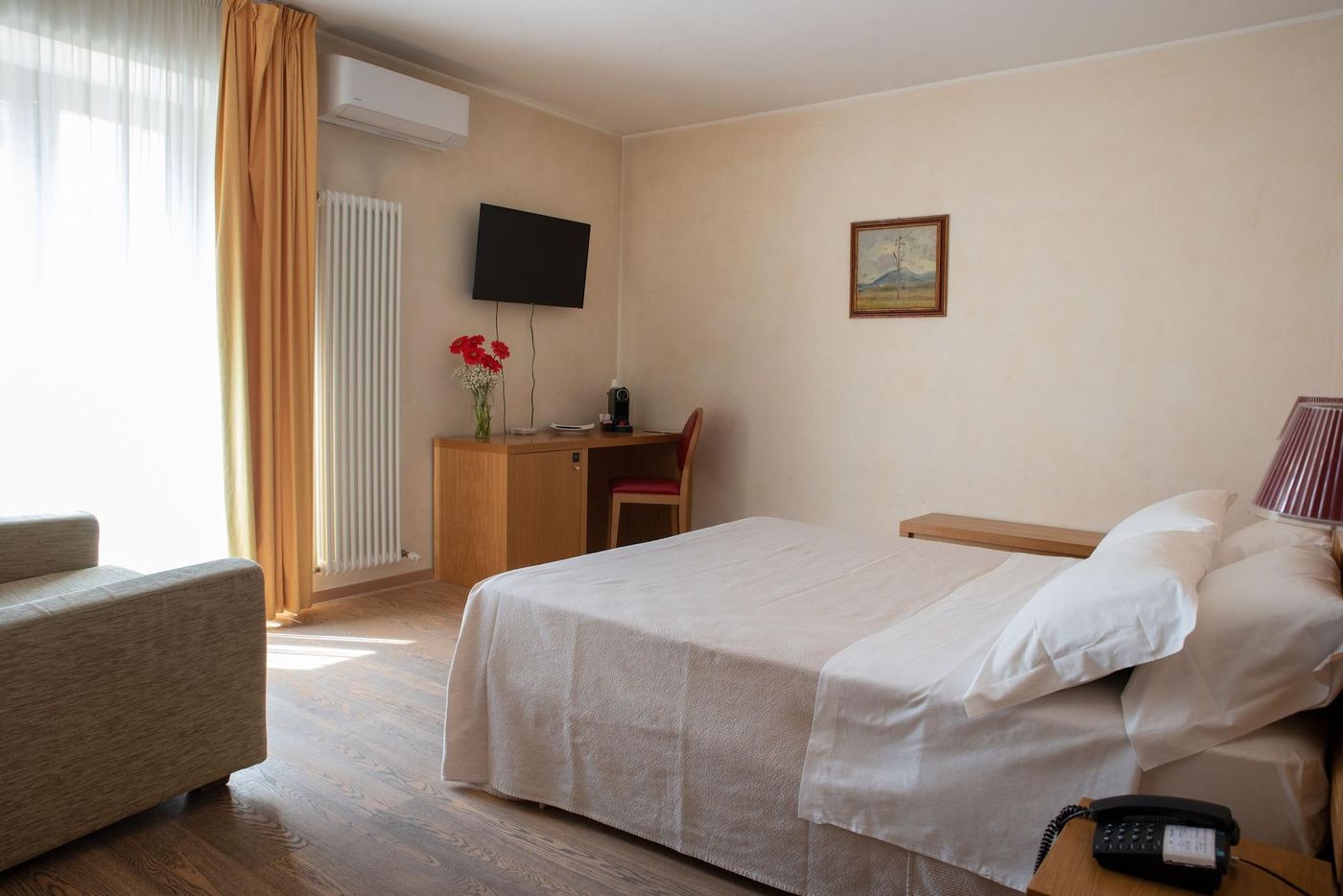 Hotel-99-Cannelle-Room-15