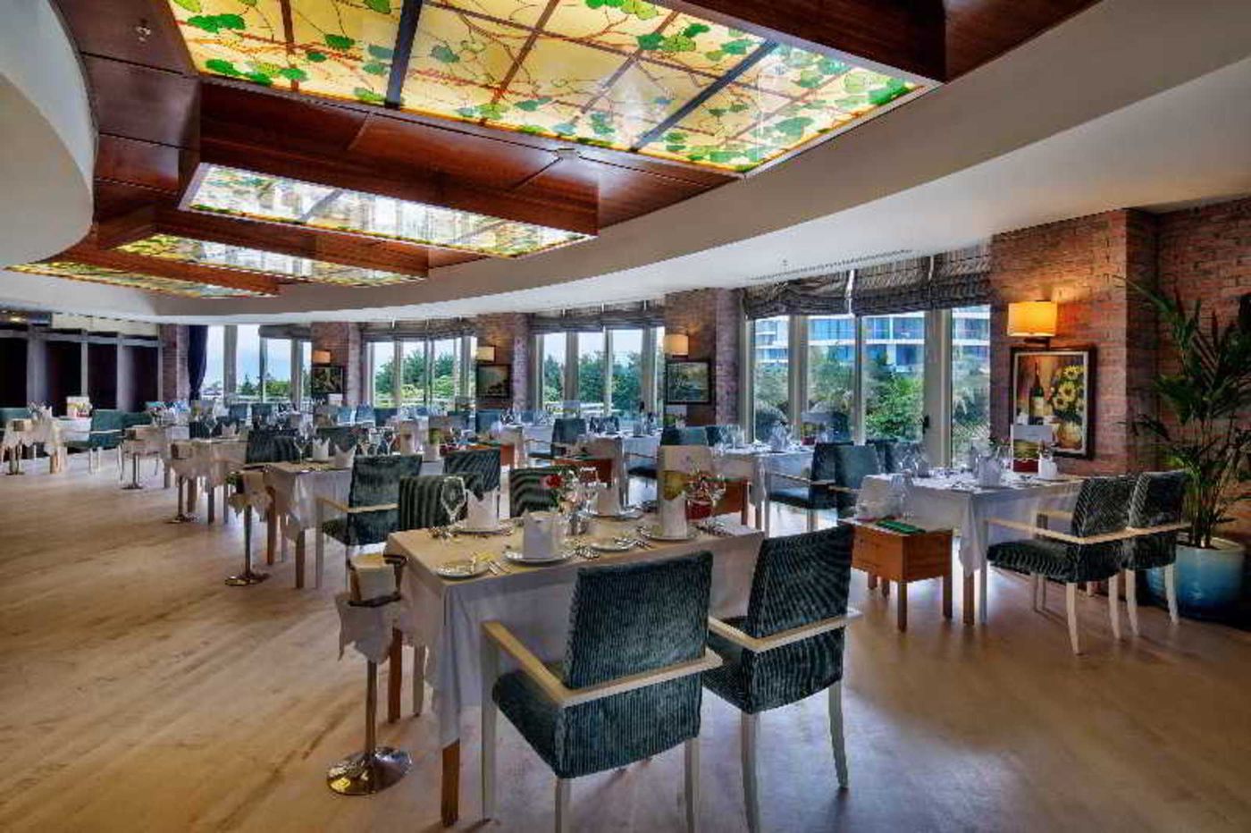 Liberty-Hotels-Lara-Restaurant-39