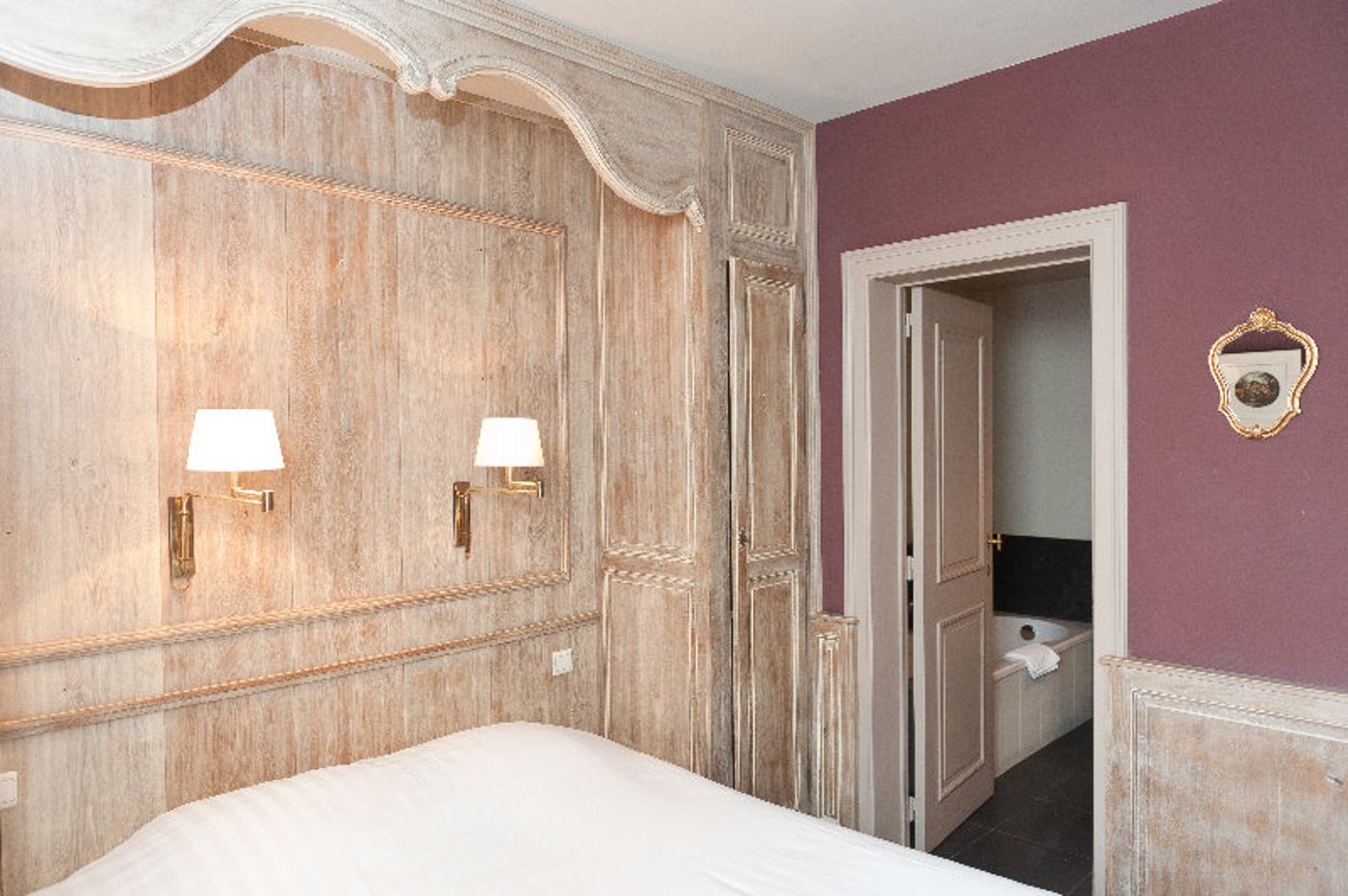 Biskajer-Belgium-BRUGGE-Room-6