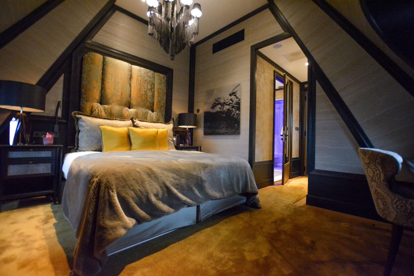 Hotel-Twentyseven-Room-42