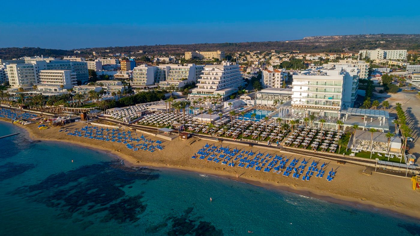 Tsokkos-Constantinos-The-Great-Beach-Hotel-Beach-26