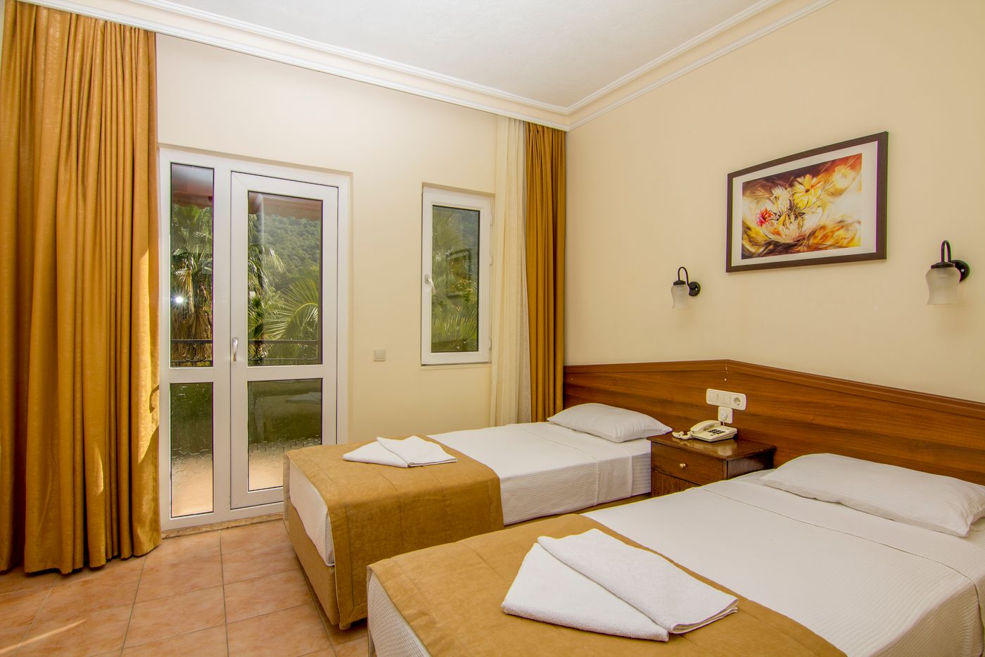 Hotel-Karbel-Sun-Room-27