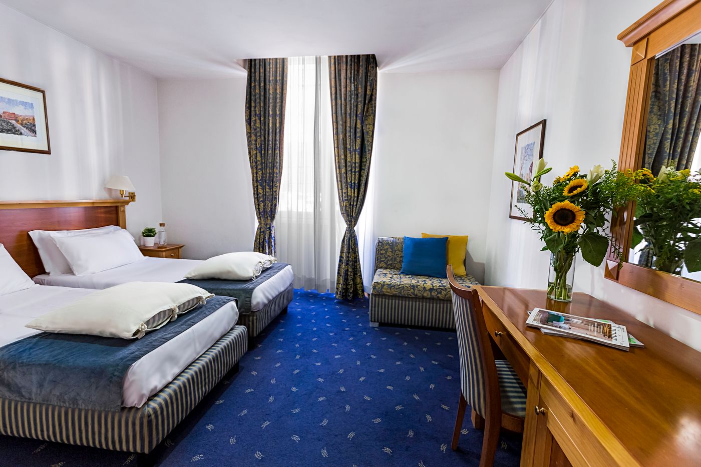 Diplomatic-Rome-Room-16