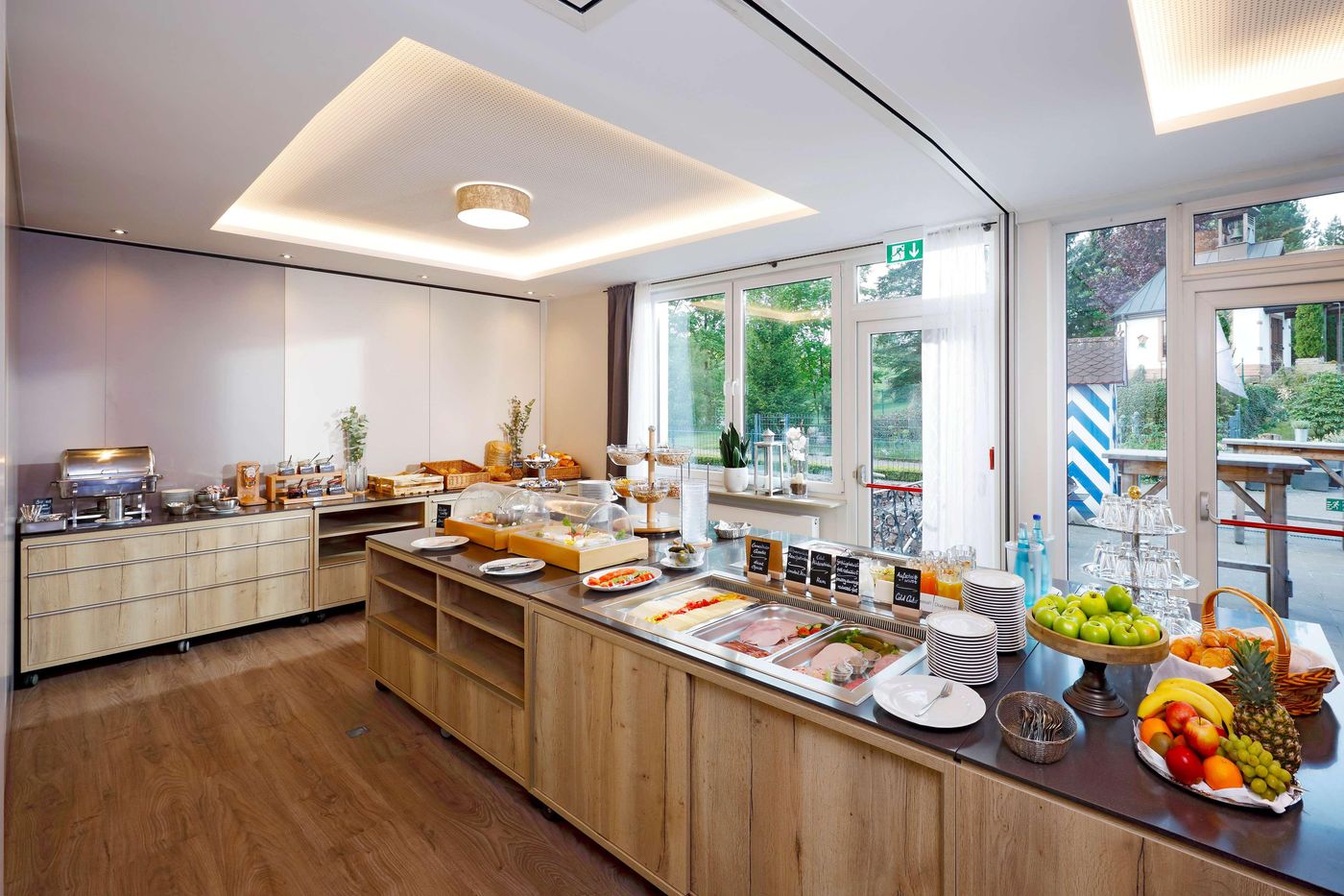 Best Western Hotel Brunnenhof - Germany - Weibersbrunn - Restaurant - 0