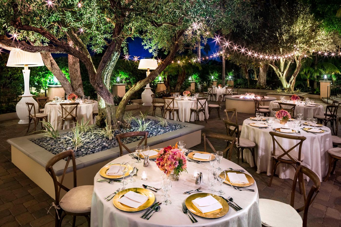 Hyatt-Regency-Newport-Beach-Sports-and-Entertainment-29