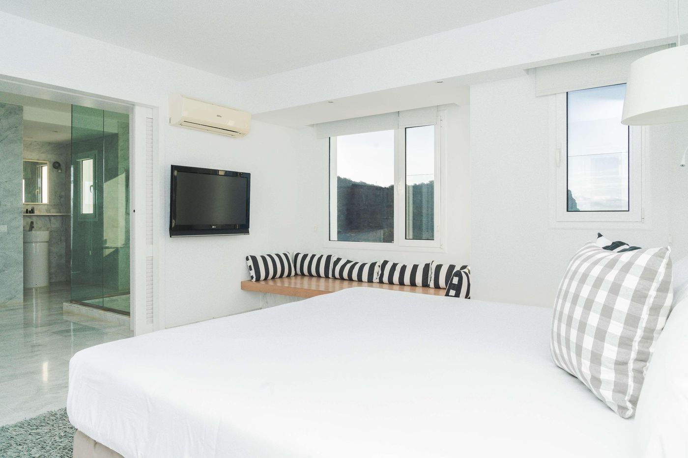 Marina-Bayview---Adults-Only-Room-30