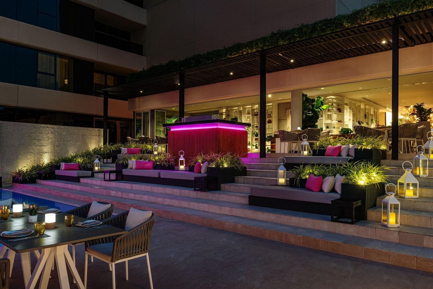 Grosvenor-House-West-Marina-Beach-Lobby-17