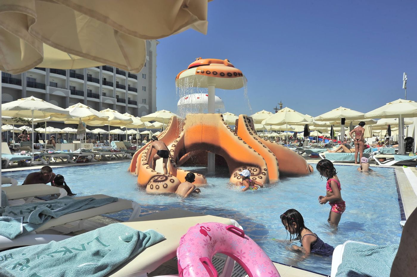 Lake---River-Side-Hotel---Spa-Pool-60