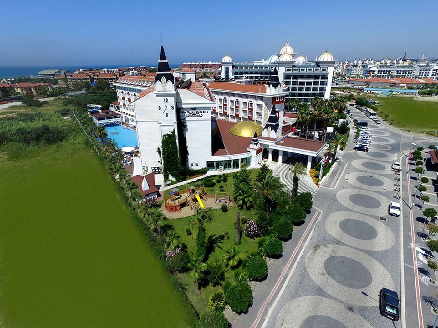 Side Royal Paradise Hotel