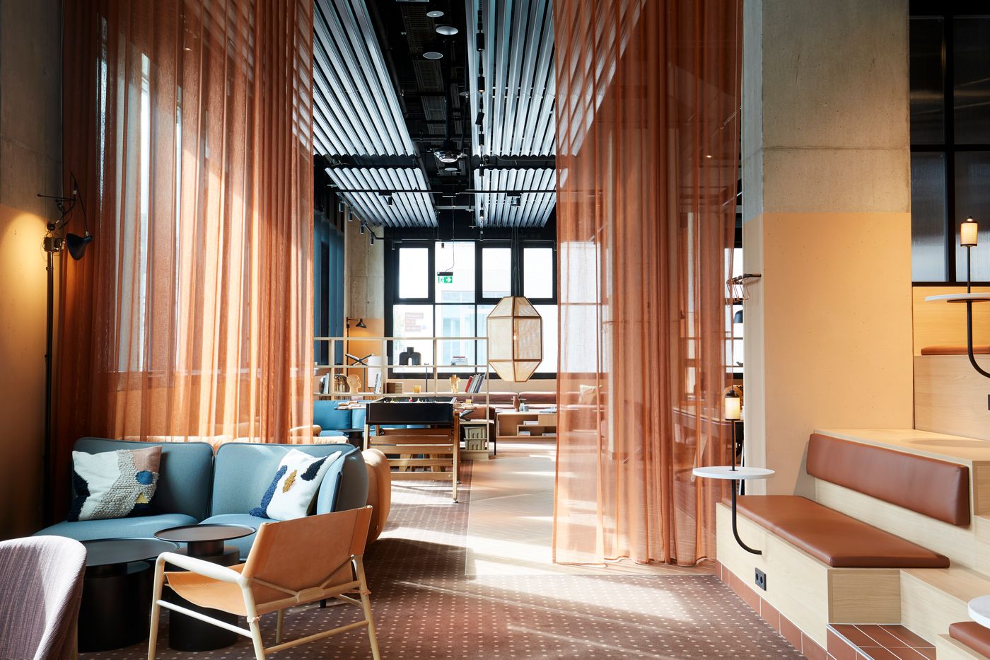 Scandic-Munchen-Macherei-Lobby-10