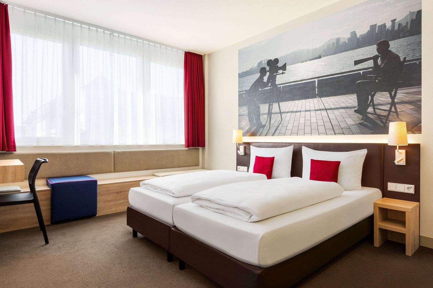 Vienna-House-Easy-by-Wyndham-Munich-Room-26