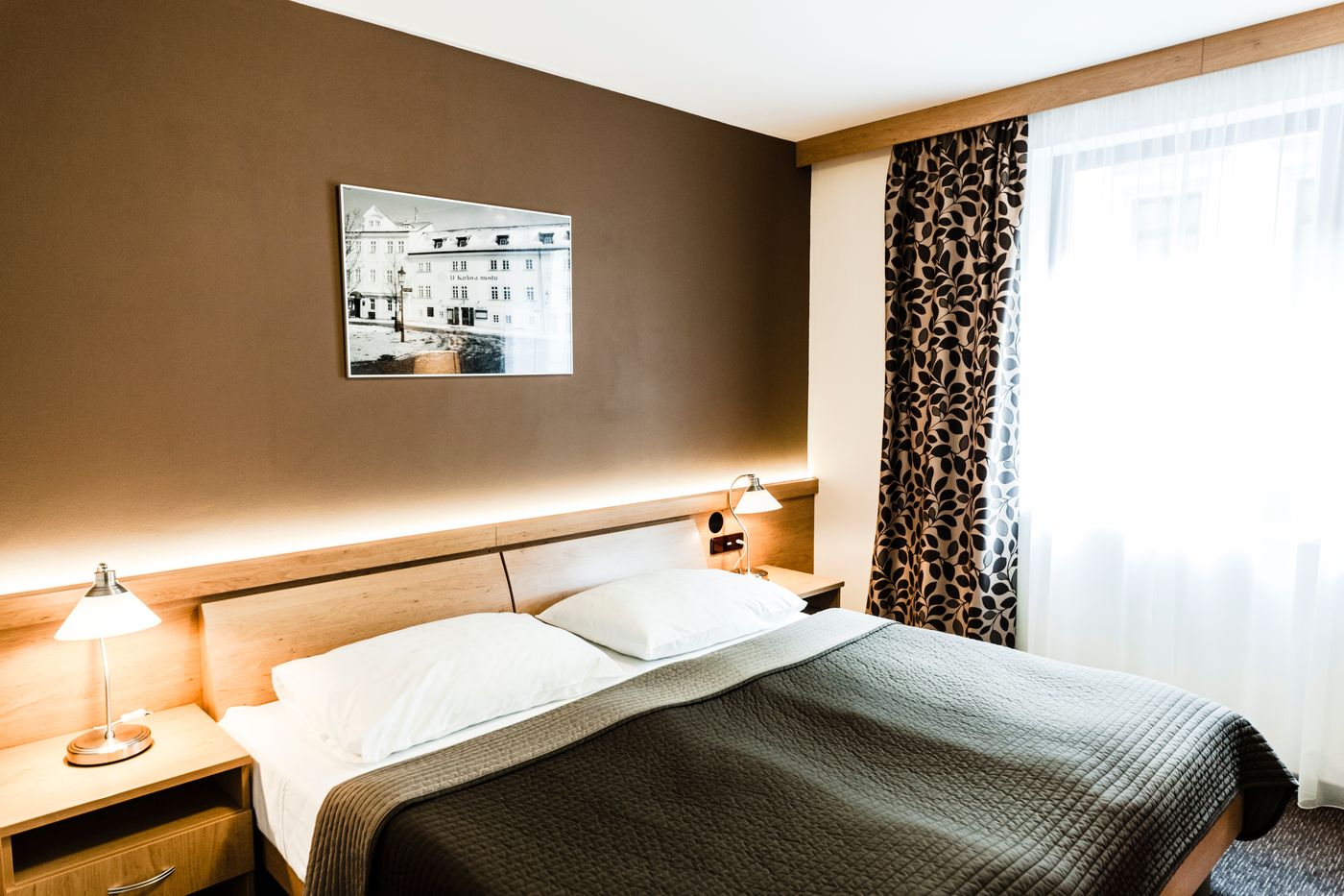 Archibald-City-Room-20