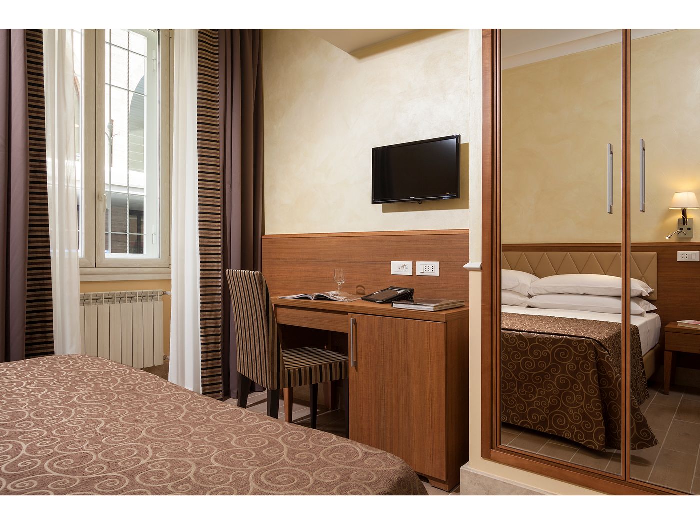 Hotel-Kennedy-Room-22