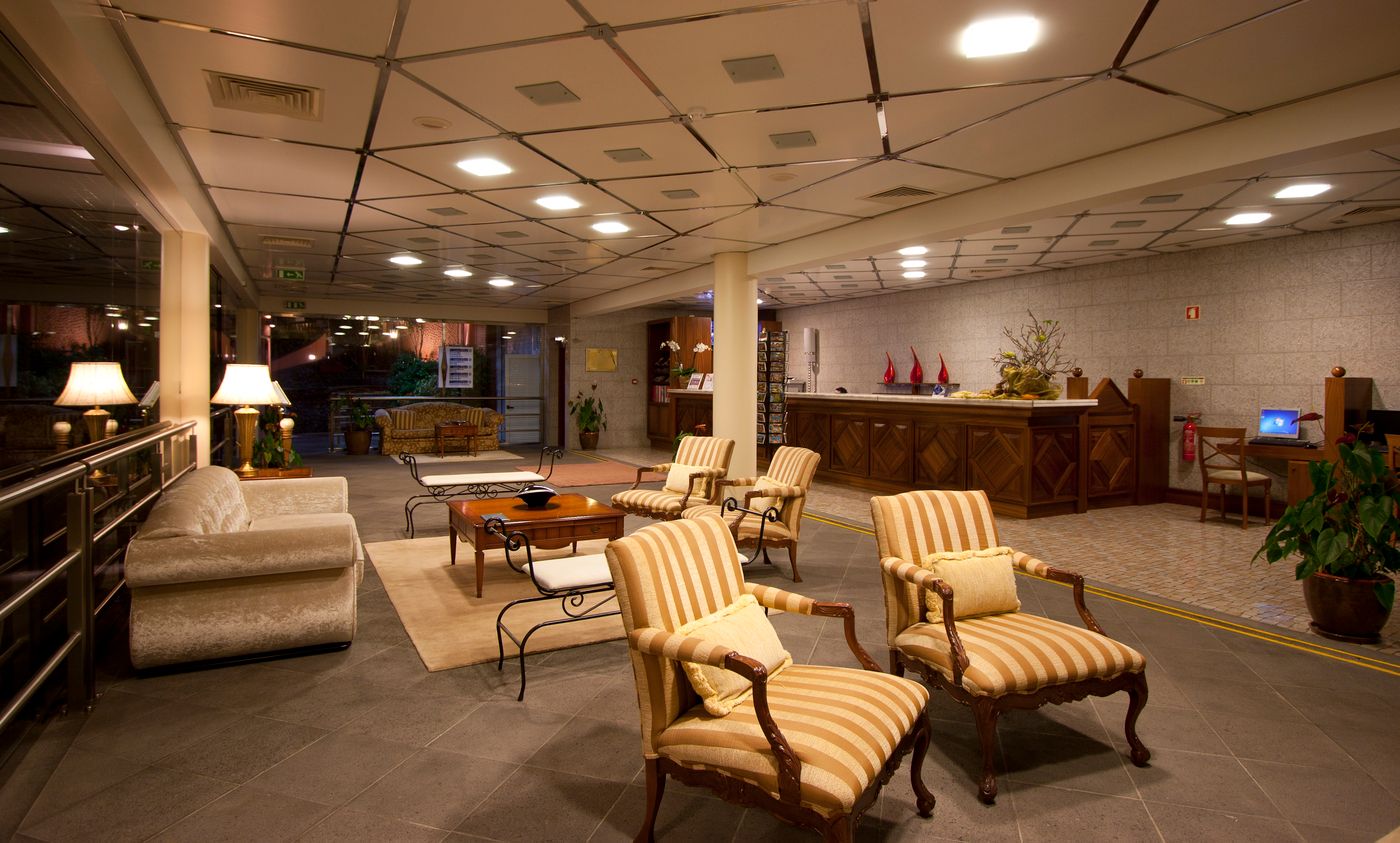 Ocean-Gardens-Lobby-41