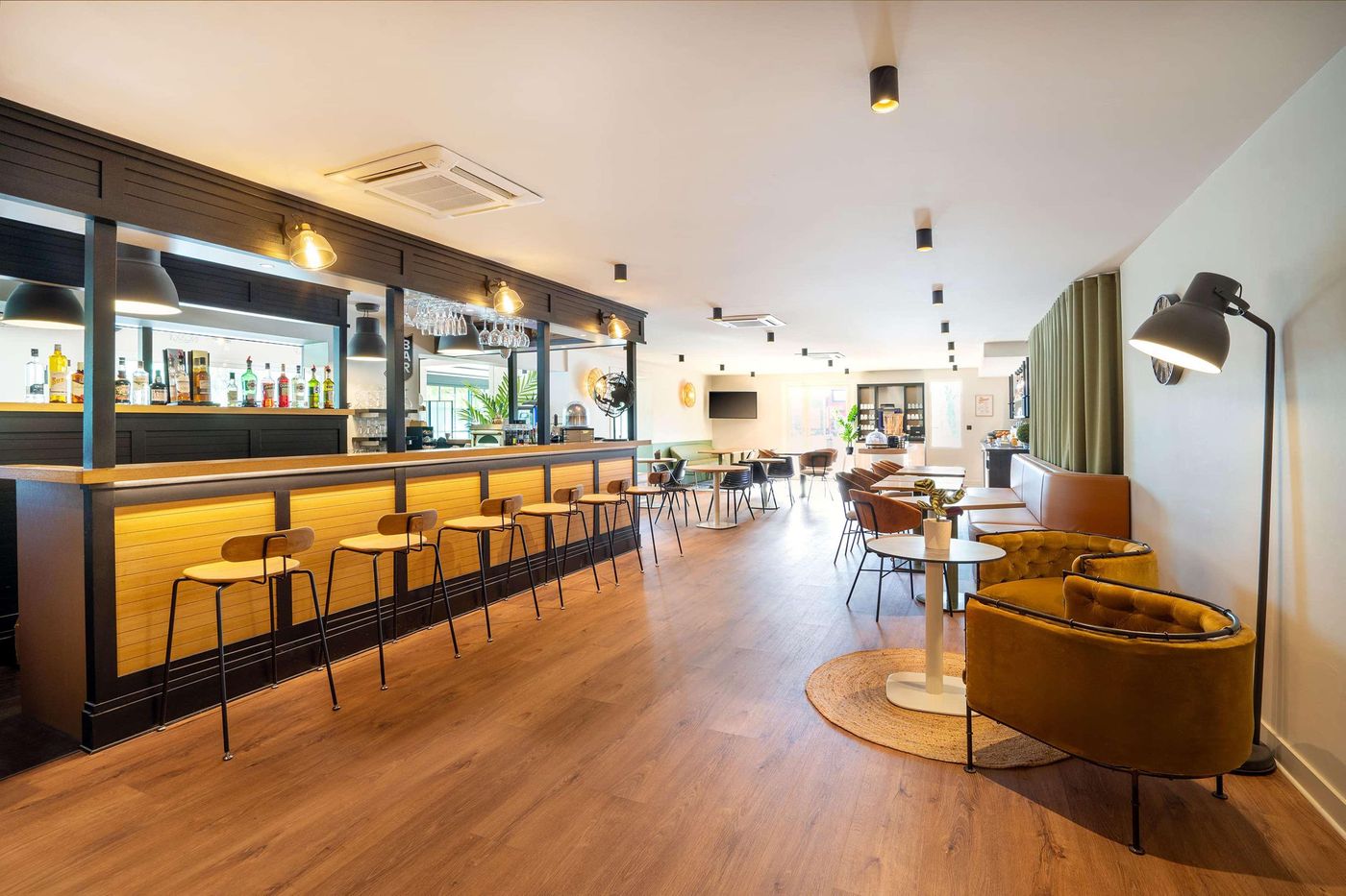 Best Western Bourgoin Jallieu - France - Bourgoin-Jallieu - Lobby - 10