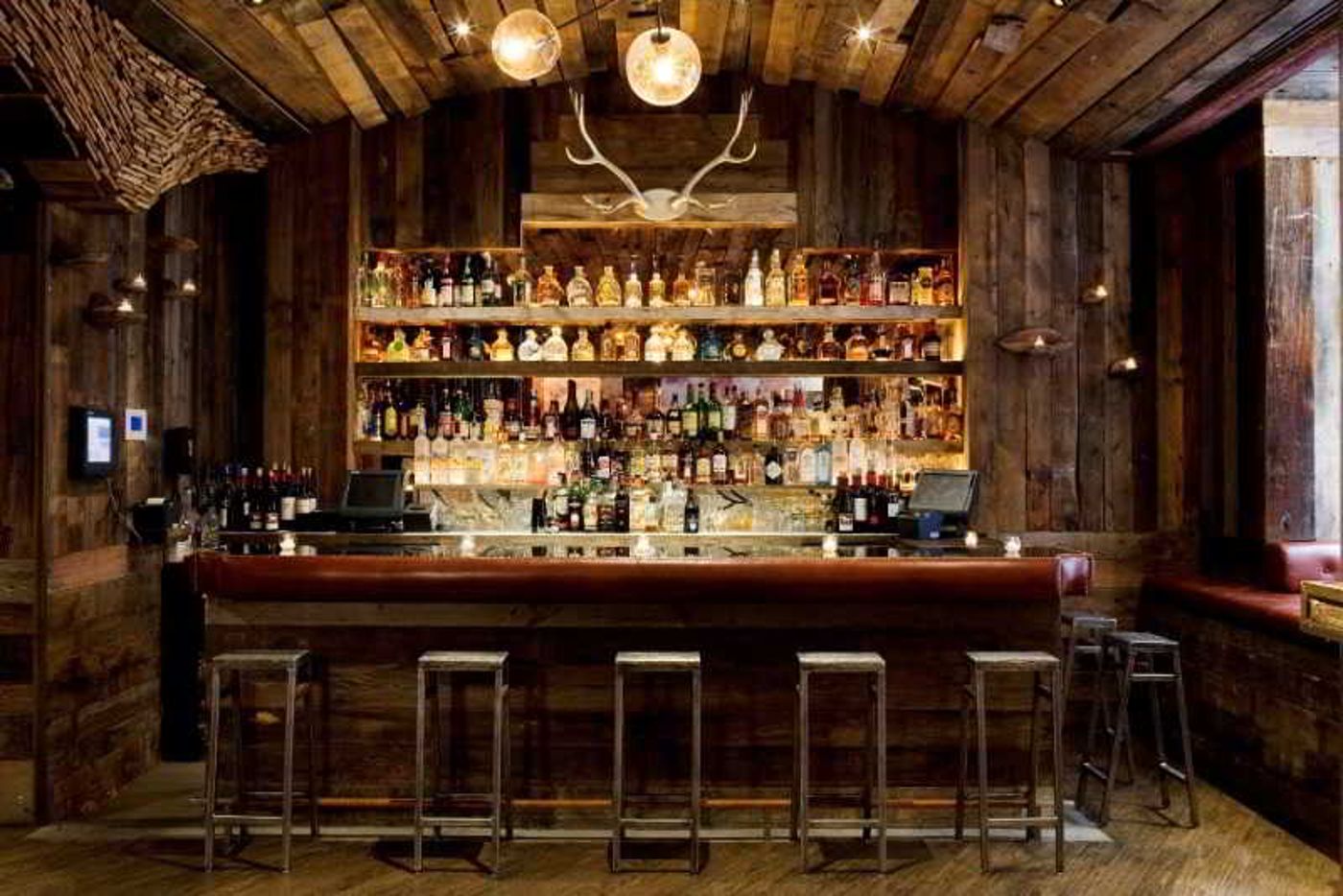 OYO-Times-Square-Bar-17