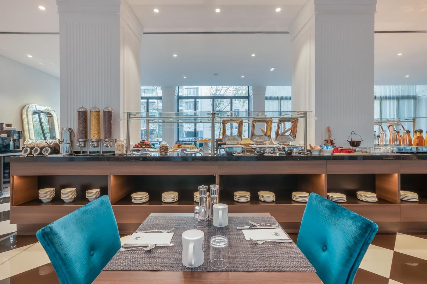 Eurostars-Danube-Budapest-Restaurant-39