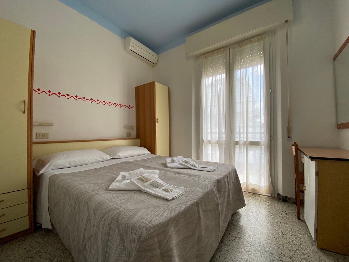 Hotel Nanni Garni-Italy-RIMINI-Room-8