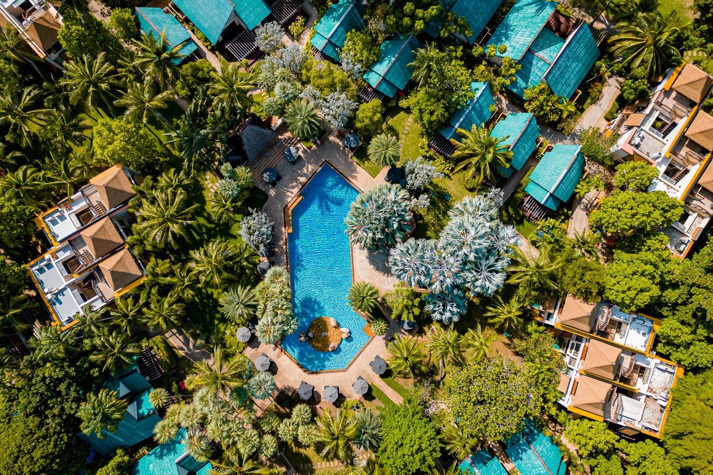 Movenpick-Resort---Spa-Karon-Beach-Phuket-General-view-6