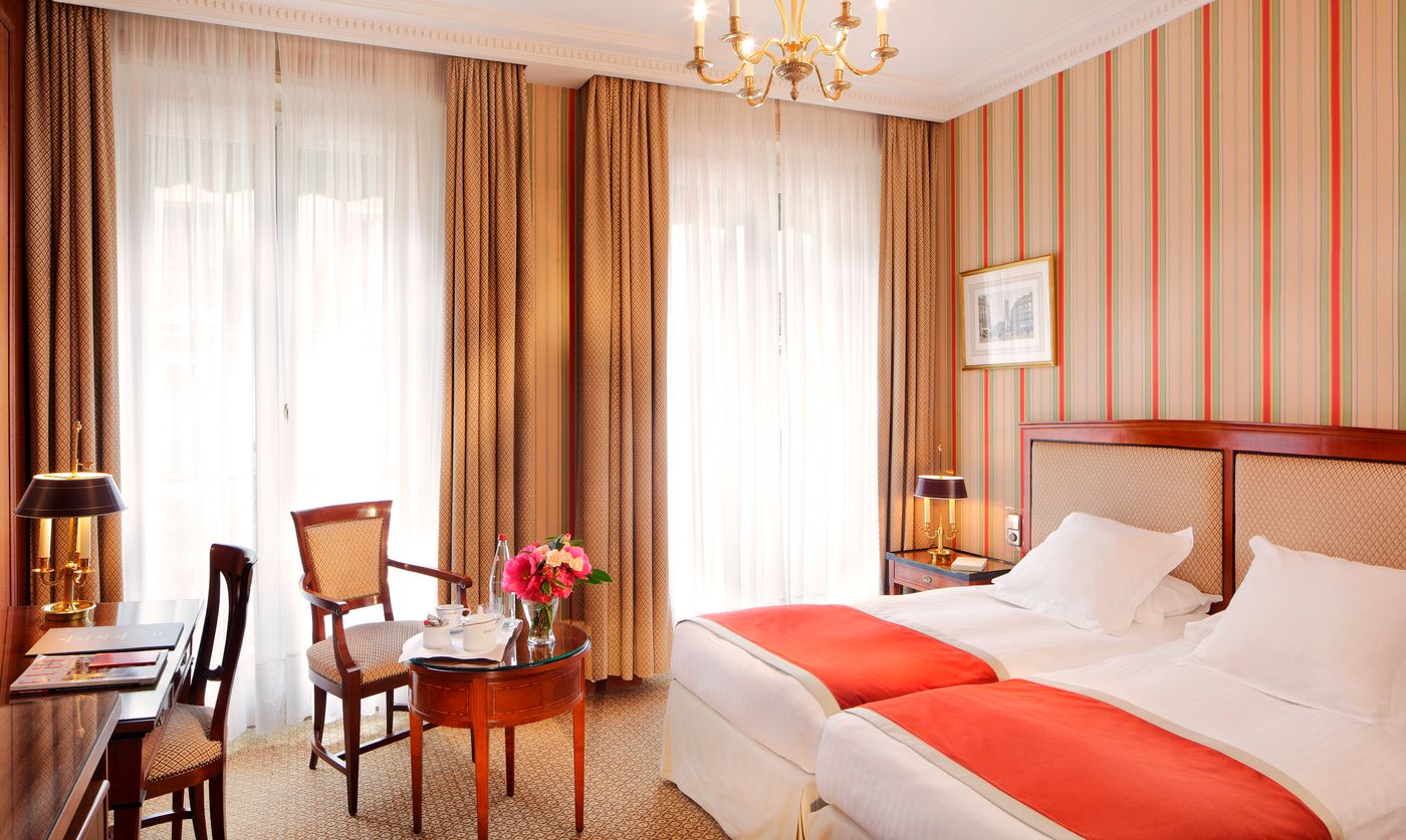 La-Demeure-Montaigne-Room-52