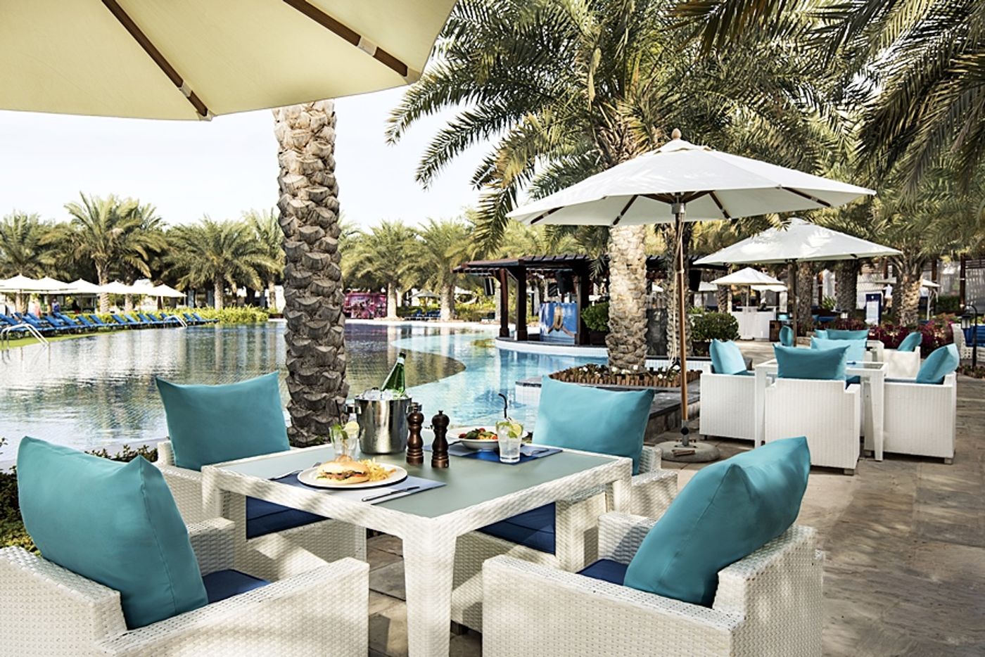 Rixos-The-Palm-Hotel-and-Suites-Restaurant-8