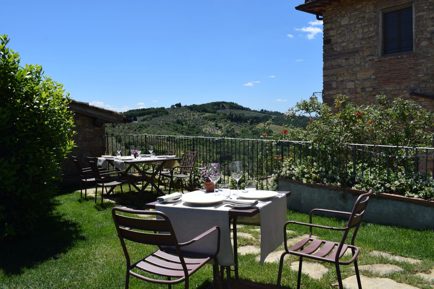 Relais-Villa-Olmo-Food-and-Wine-Resort-Terrace-54