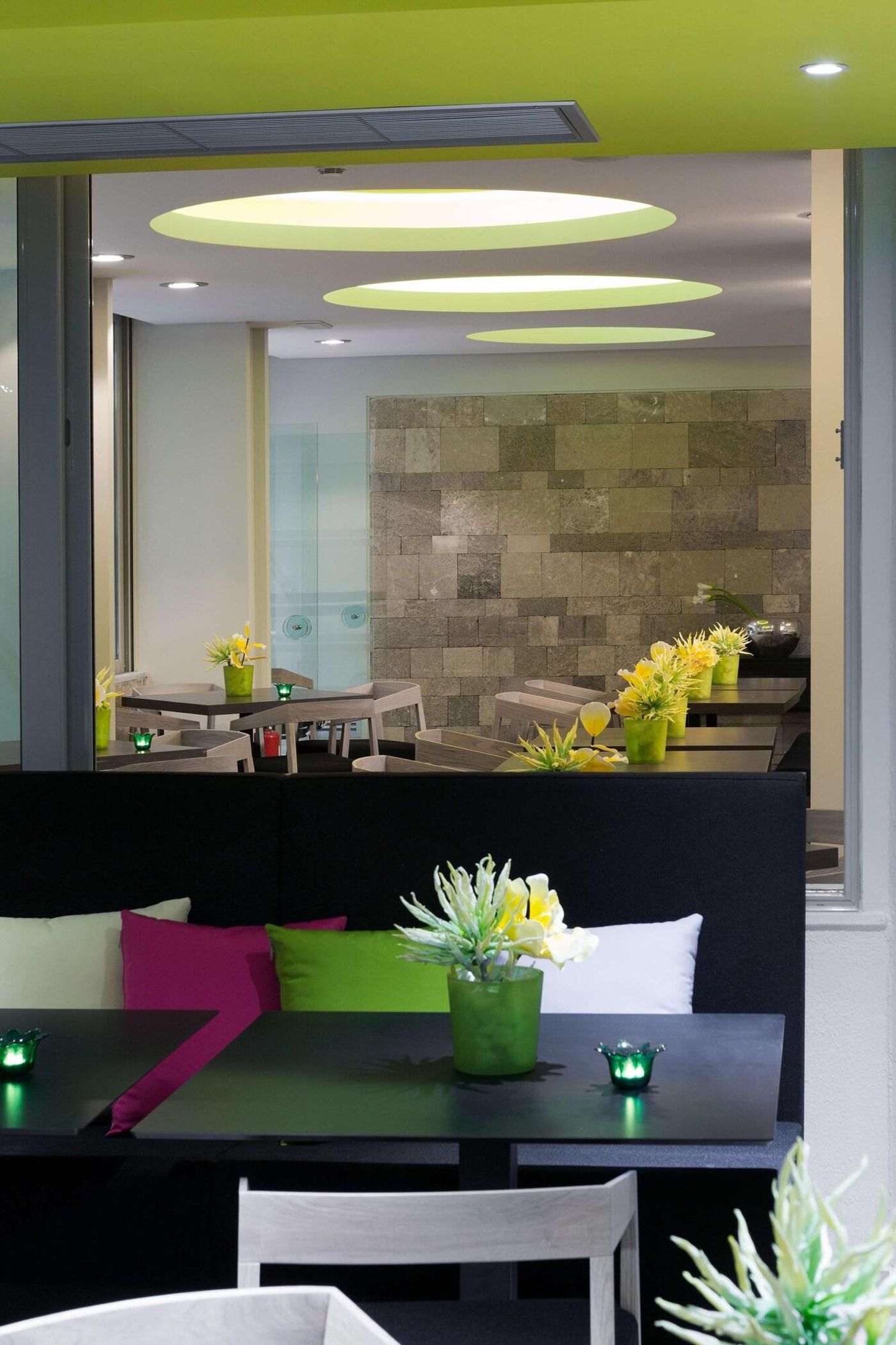 Aquamare-City---Beach-Hotel-Lobby-43