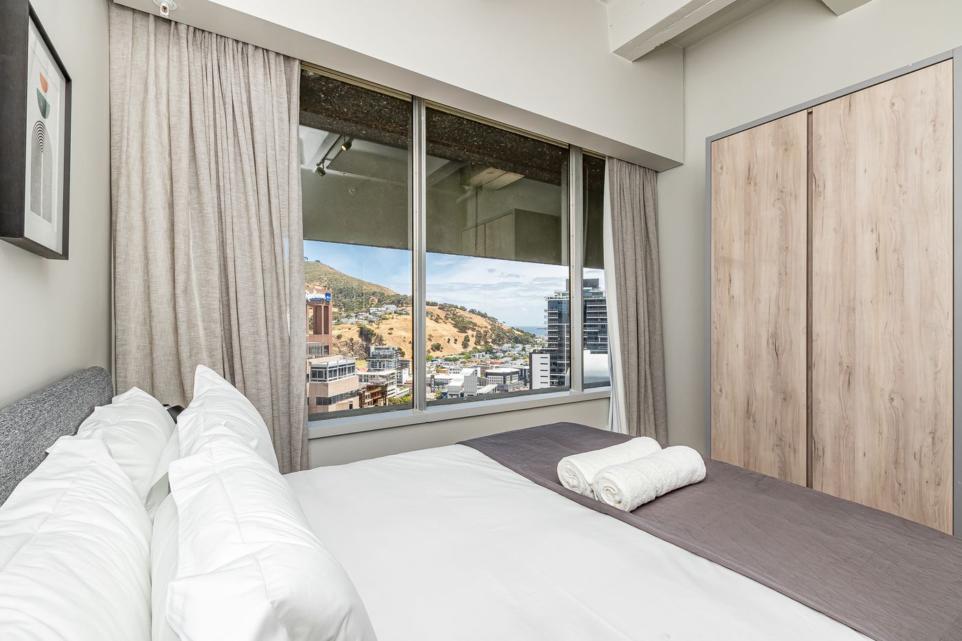 One-Thibault-Residence-By-Itc-Hospitality-Room-18