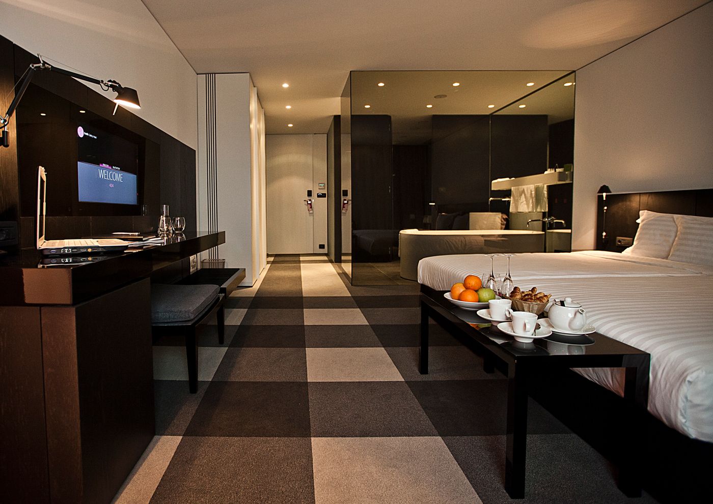 Graffit-Gallery-Hotel-Room-16