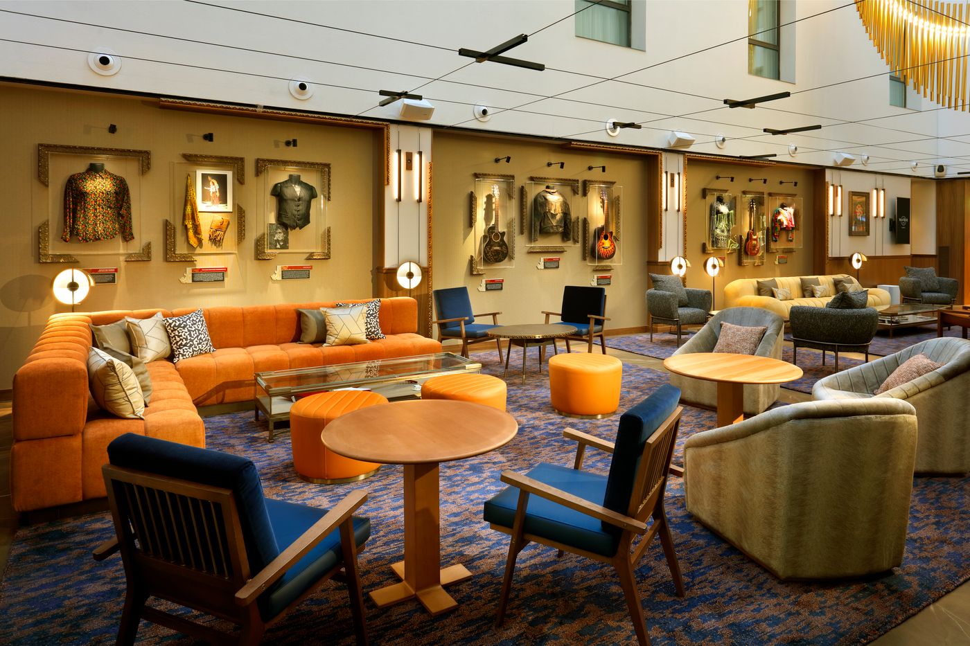 Hard-Rock-Hotel-Madrid-Lobby-14